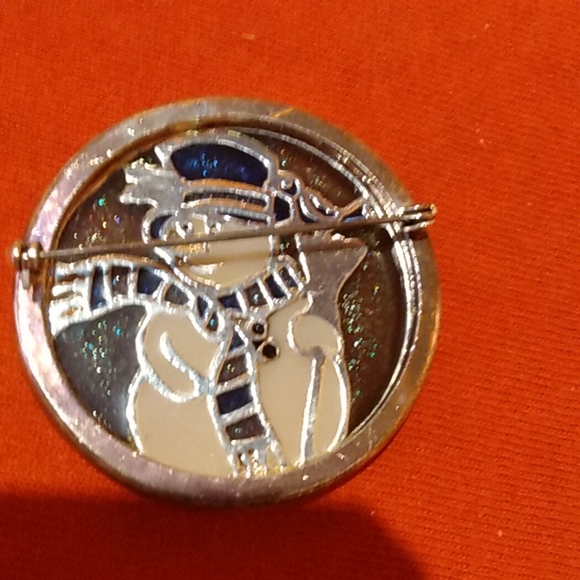 Vintage Snowman round brooch. Like stain Glass vintage. - Picture 2 of 4